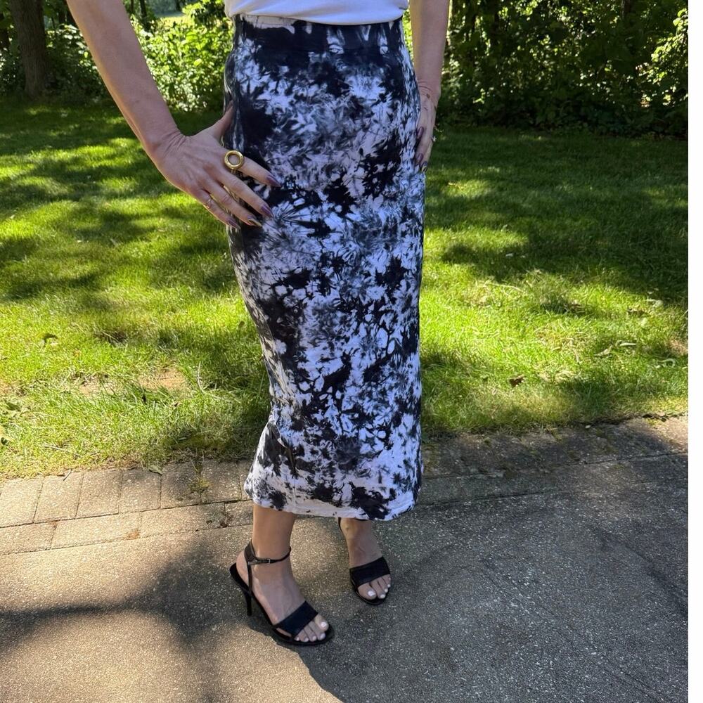 $90 MSRP AND Tie Dye Midi Skirt